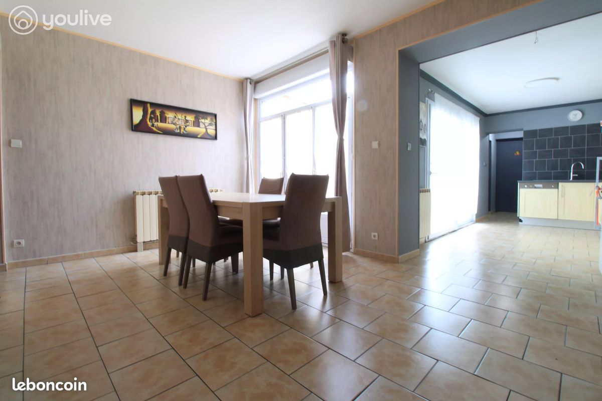 Maison 5 pièces 96 m² · à Méricourt · 96 m² · 138 000 €