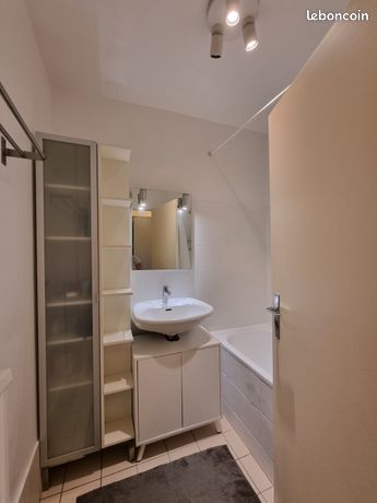 Appartement a louer paris-20e-arrondissement - 3 pièce(s) - 75 m2 - Surfyn