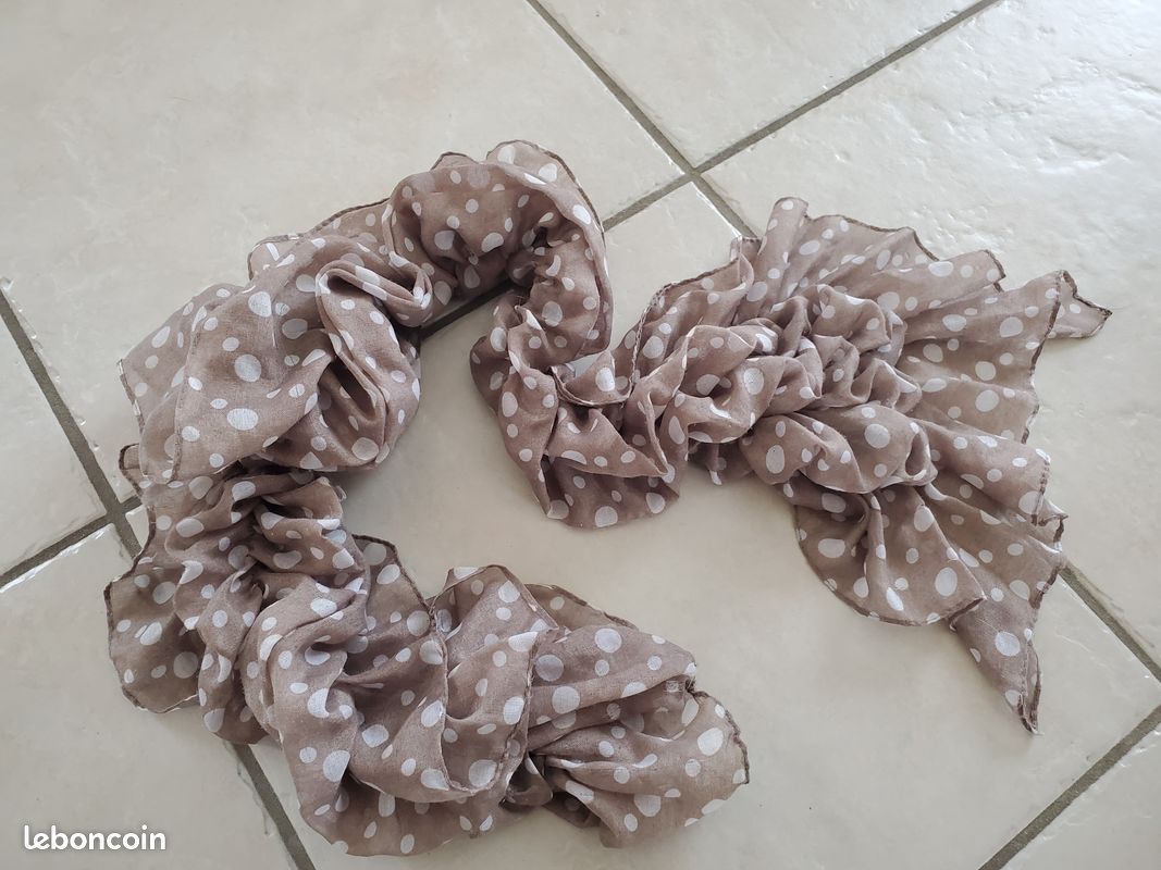 Foulard (image 2)