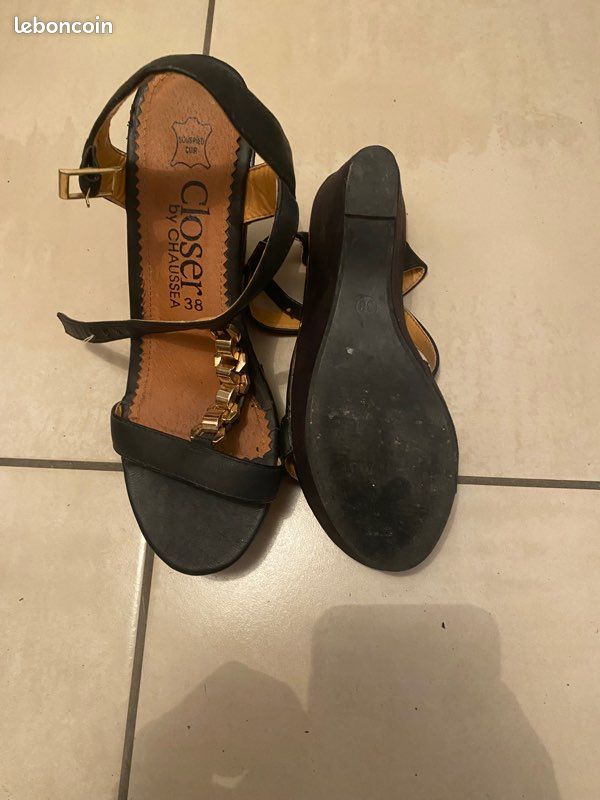 Lot de chaussures (image 7)