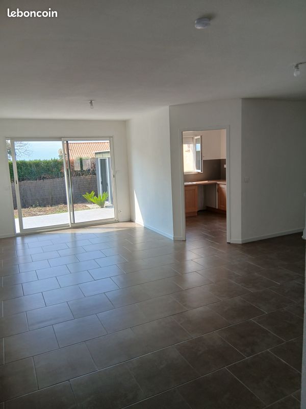 Maison 4 pièces 92 m² · à Laruscade · 92 m² · 850 €/mois