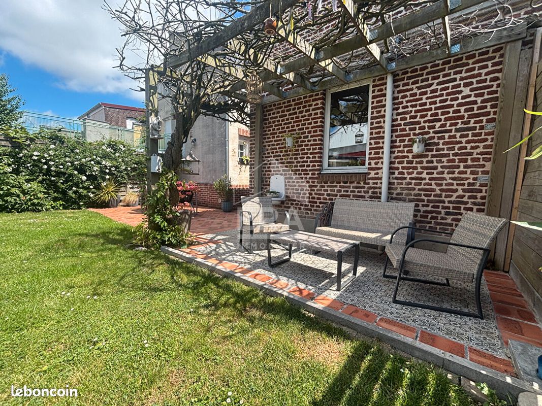 Maison 10 pièces 266 m² · à Wingles · 266 m² · 274 900 €
