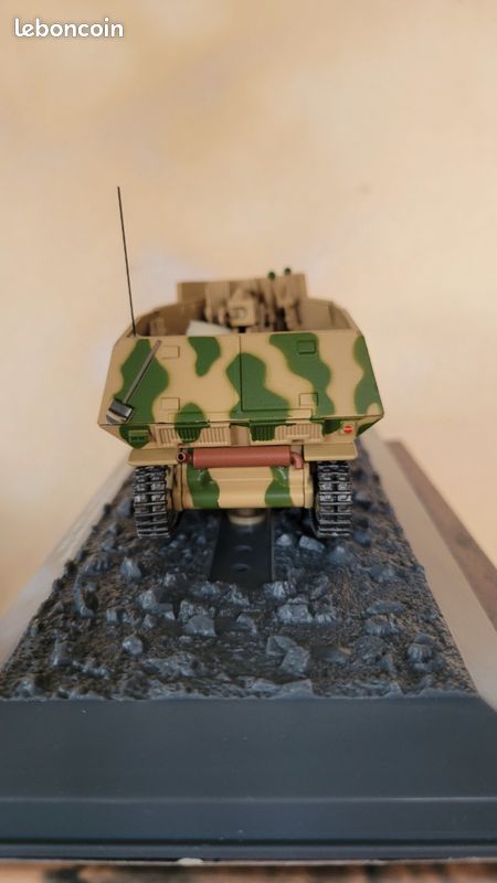 Pz.Kpfw.II Ausf.L Luchs, German WWII Light Recon Tank Armory Models Group -72203