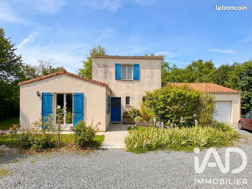 Maison 5 pièces 138 m² · à Fontenille-St-Martin-d'Entraigues · 138 m² · 189 000 €