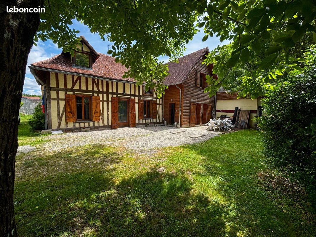 Maison 5 pièces 154 m² · à Verrières · 154 m² · 1 150 €/mois