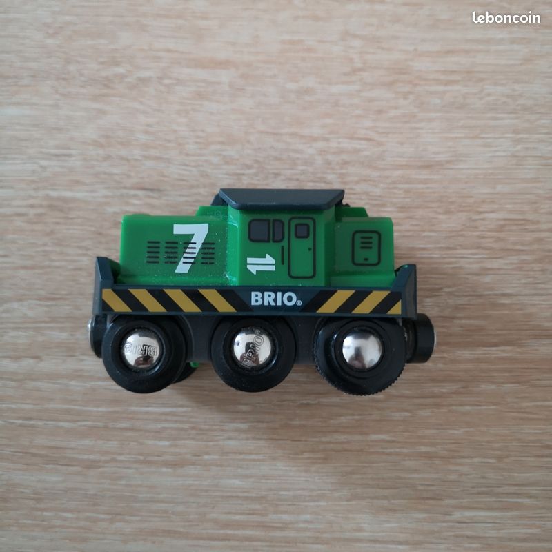 Train de Voyageurs BRIO - Circuit en bois - Ravensburger - Mixte dès 3 ans