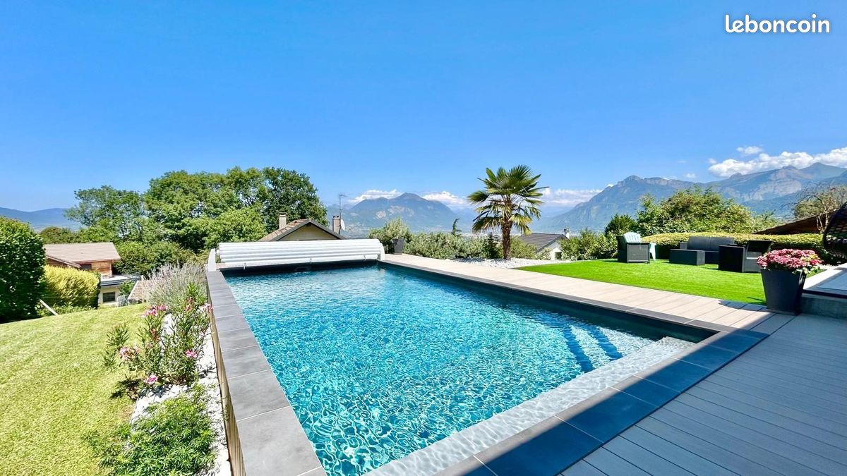 Maison 7 pièces 231 m² · à Etaux · 231 m² · 795 000 €