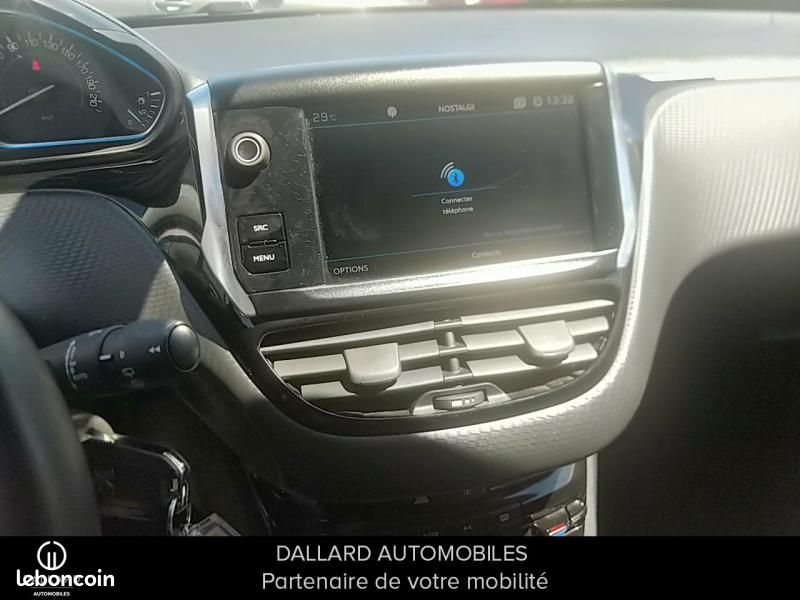 Peugeot 2008 1.2 PureTech 130ch E6.c Allure S&S EAT6 6cv (image 15)