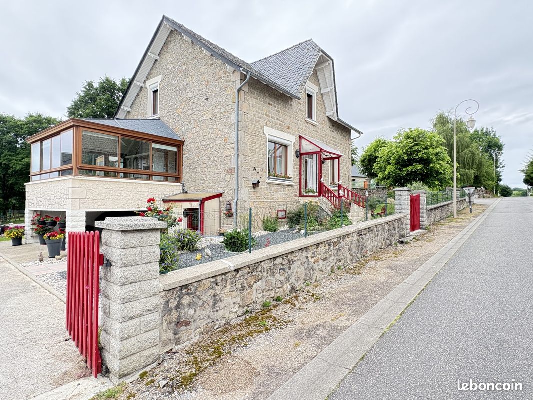 Maison 5 pièces 135 m² · à Darazac · 135 m² · 200 000 €