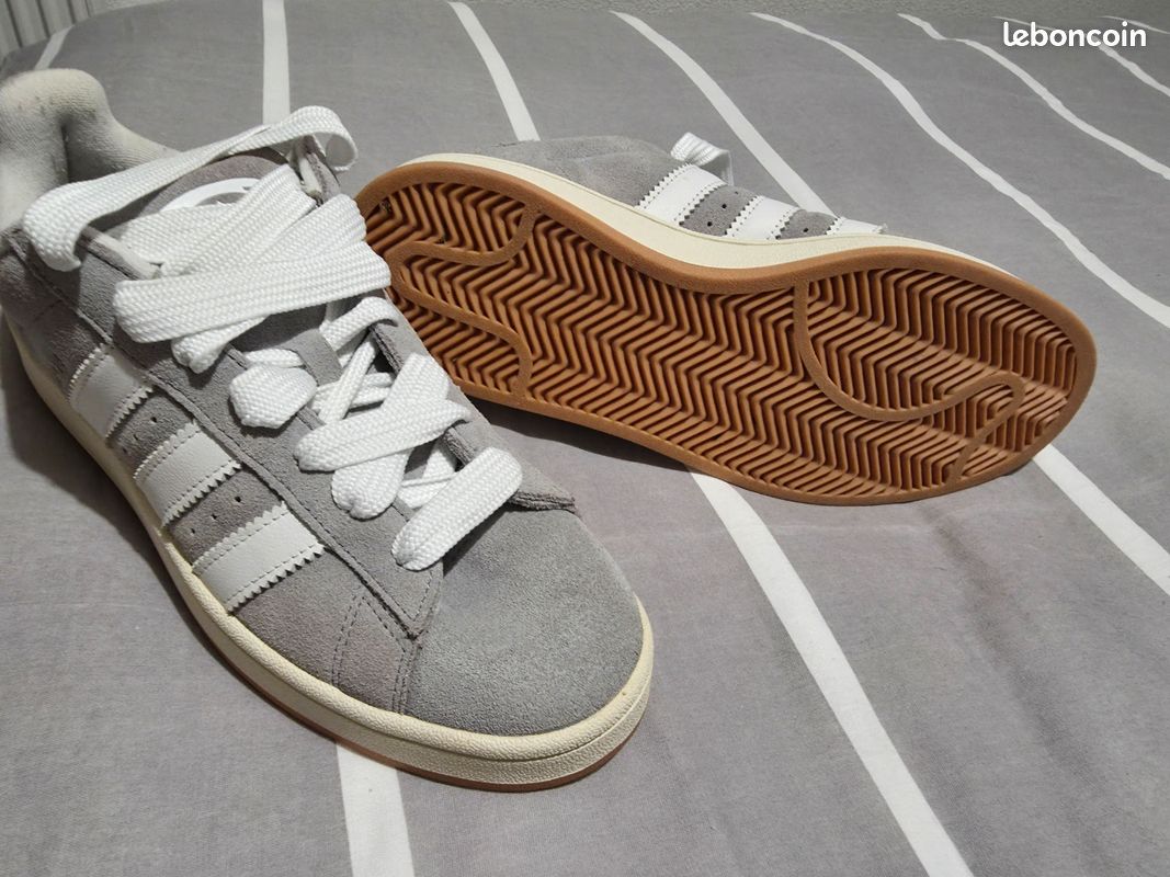 adidas gazelle silver green womens Adidas Campus 00s | Youth | Wonder Beige/White/Gum