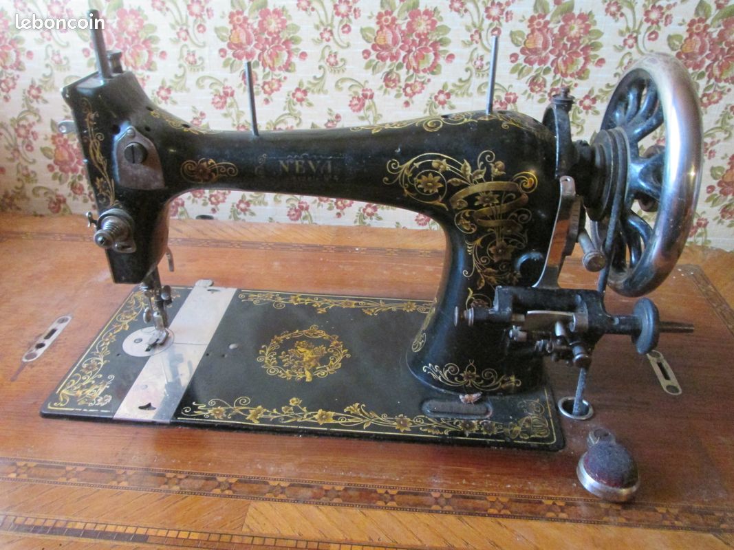 Machine à coudre ancienne (image 4)