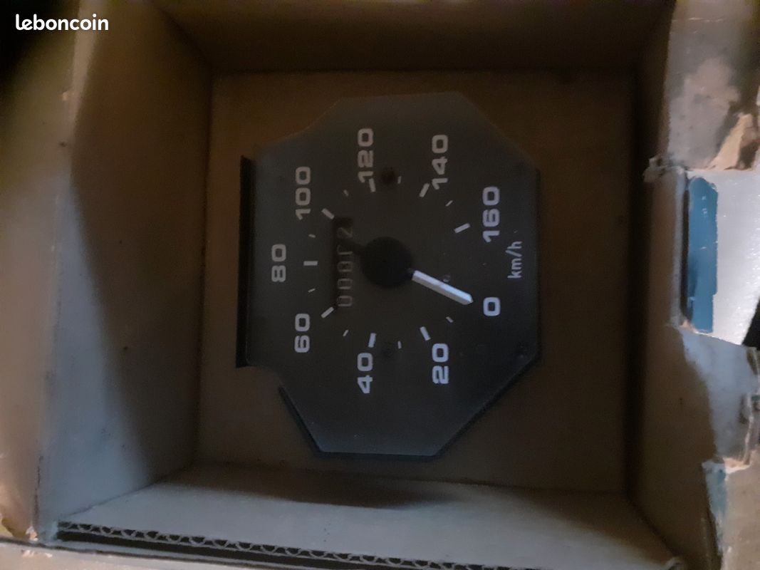 Compteur vitesse peugeot 104 (image 1)