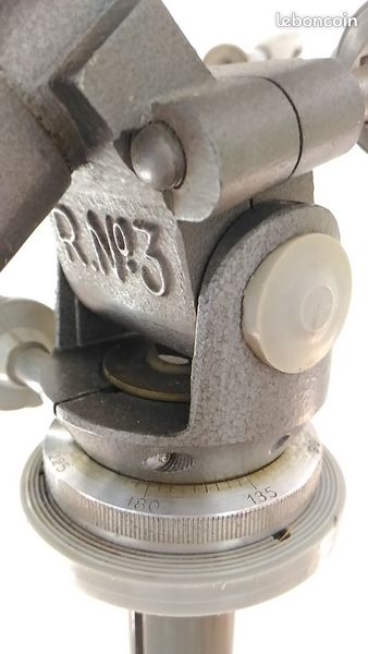 Trépied Studio Gitzo RN2 Aluminium - Hauteur 140cm - Tête Pan/Tilt - Bon état