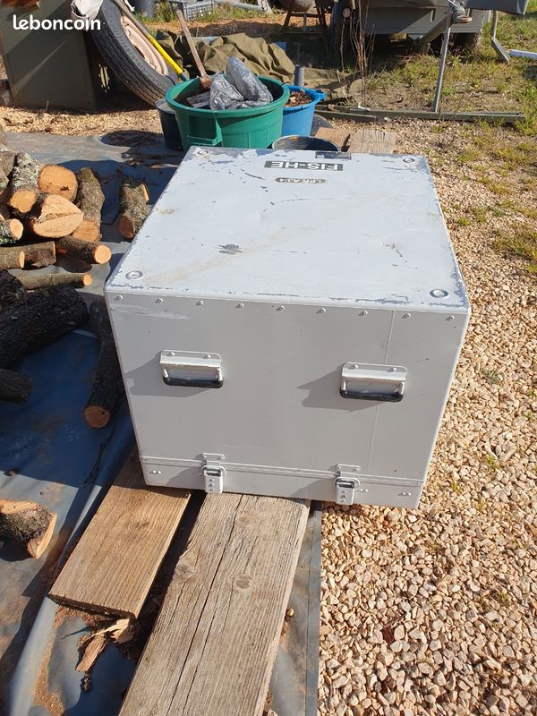 1 caisse militaire en alu 72x64xH56 (image 3)