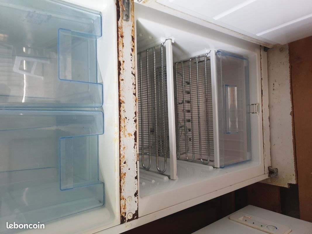 Combiné frigo congélateur (image 4)