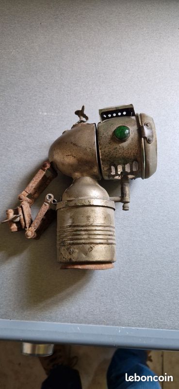 Y153- WWI ERA Sharlach Bicycle Lamp Shows Field Repair