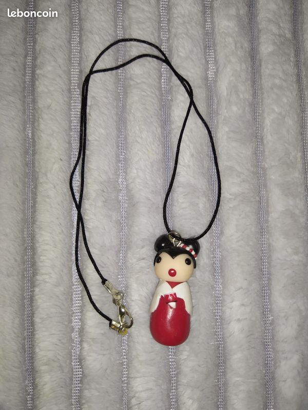 Collier fantaisie artisanal (image 1)