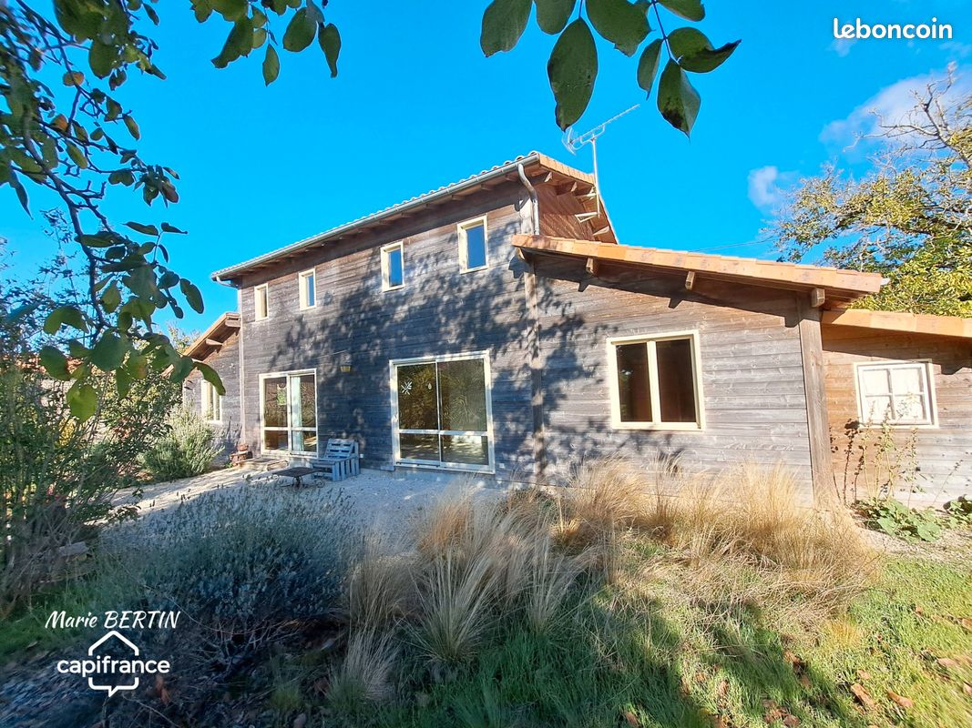 Maison 5 pièces 131 m² · à Périgné · 131 m² · 199 000 €