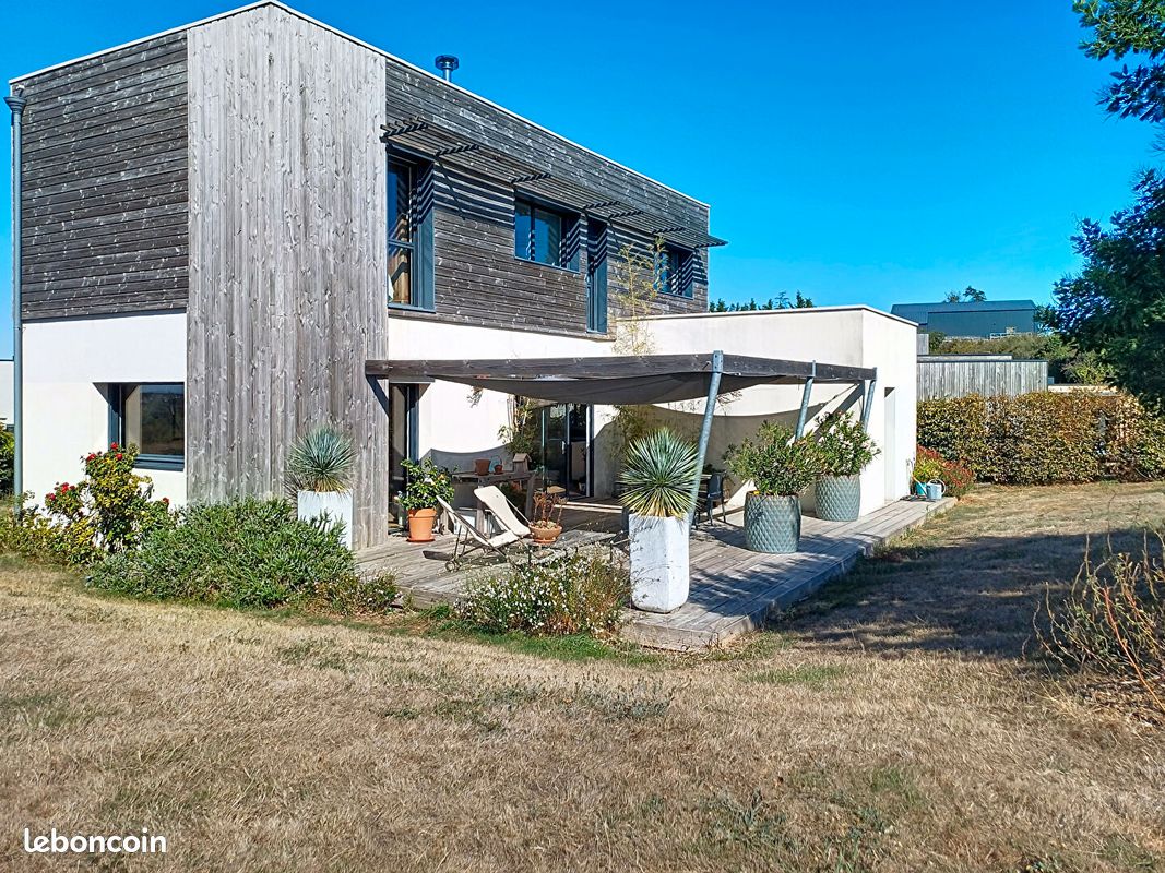 Maison 6 pièces 134 m² · à Rochefort-sur-Loire · 134 m² · 395 000 €