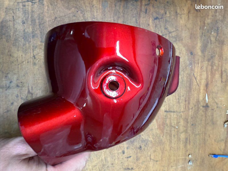 Cuvelage phare compteur Honda Dax 12v candy red (image 1)