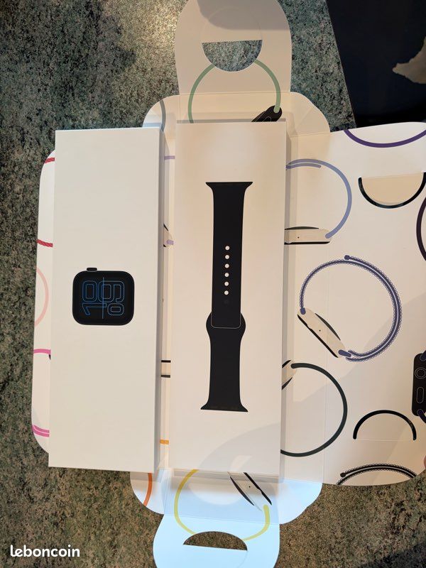 Apple Watch 3 génération 44mm jamais utilisé (image 1)