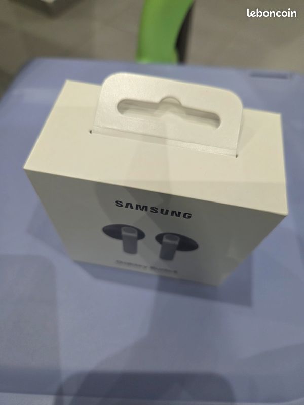 Écouteurs Samsung galaxy buds4 neuf (image 3)