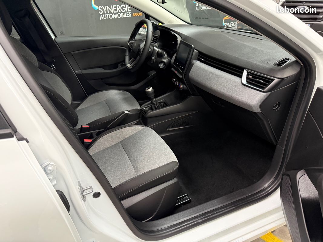 Clio societe 1.5 dci 100 ch evolution 49.410 km 14.158 ht (16.990 ttc) (image 3)