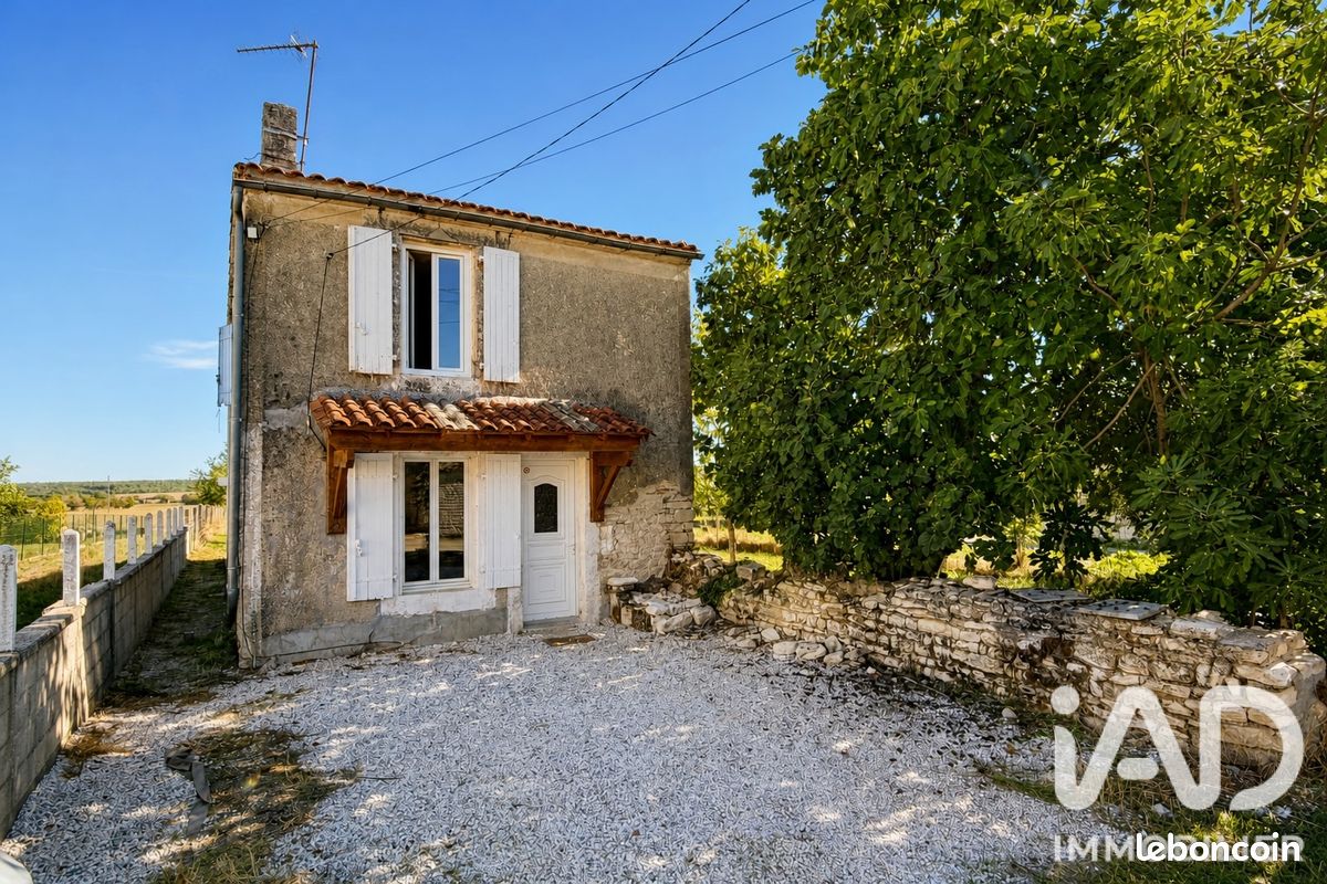 Maison 3 pièces 78 m² · à Xambes · 78 m² · 93 000 €
