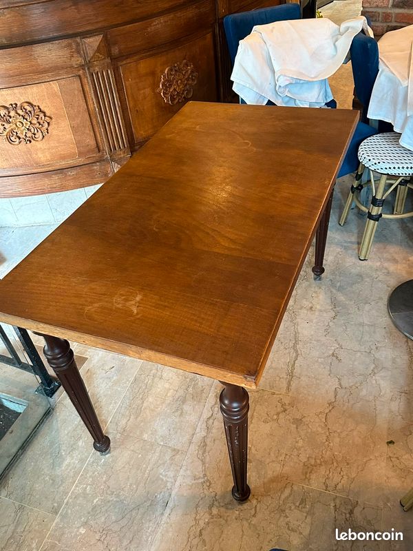 Table 4 pieds - Mobilier type restaurant (image 2)