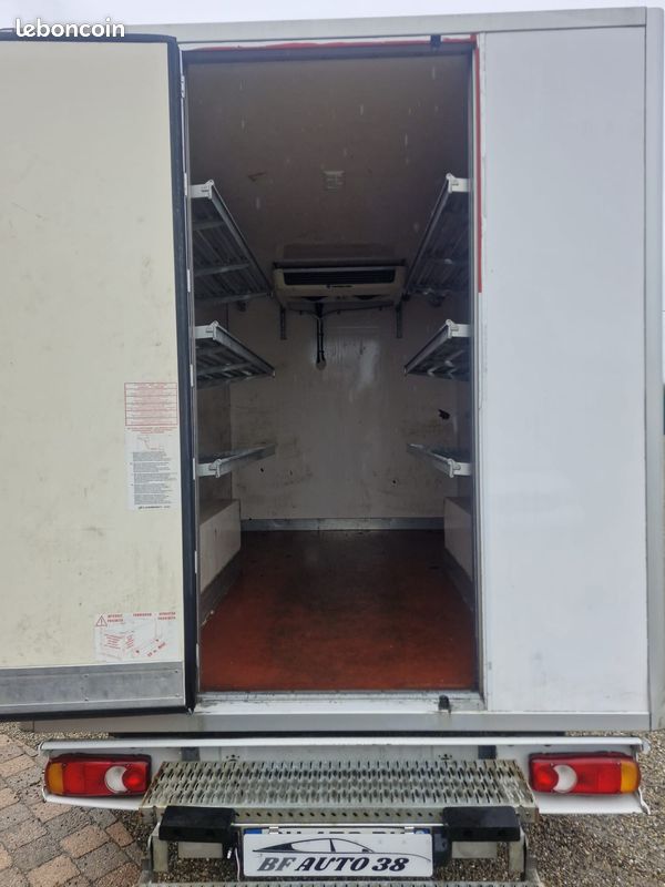 10000 HT BOXER 2.0HDI 130cv FRIGO NEGATIF/POSITIF ROUTE / SECTEUR moteur 120000KM 2014 1°MAIN REPRISE POSSIBLE (image 7)