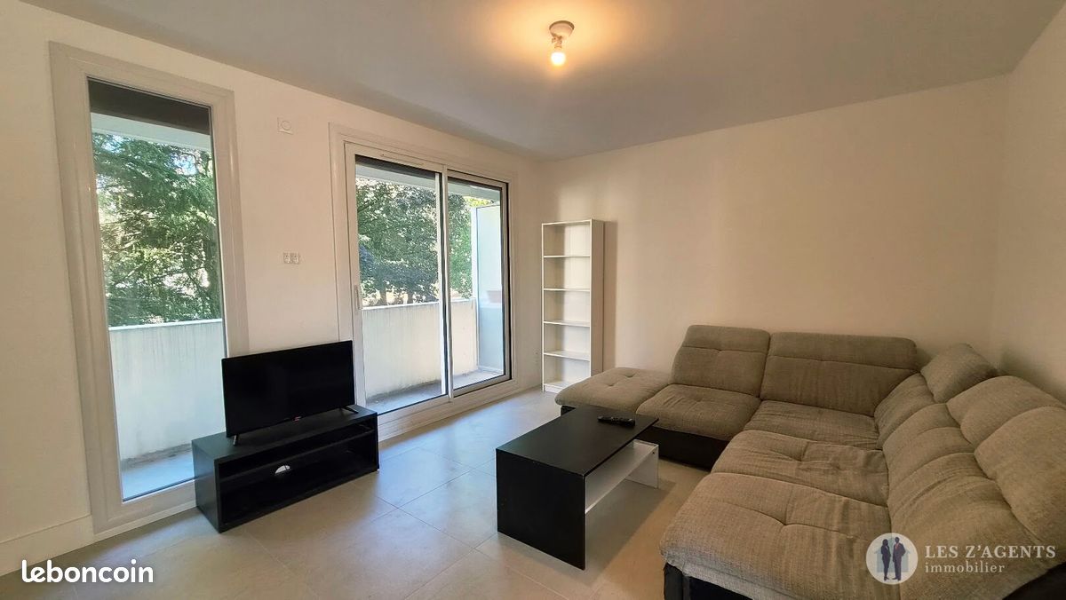 Appartement 5 pièces 85 m² · à Saint-Martin-d'Hères · 85 m² · 990 €/mois