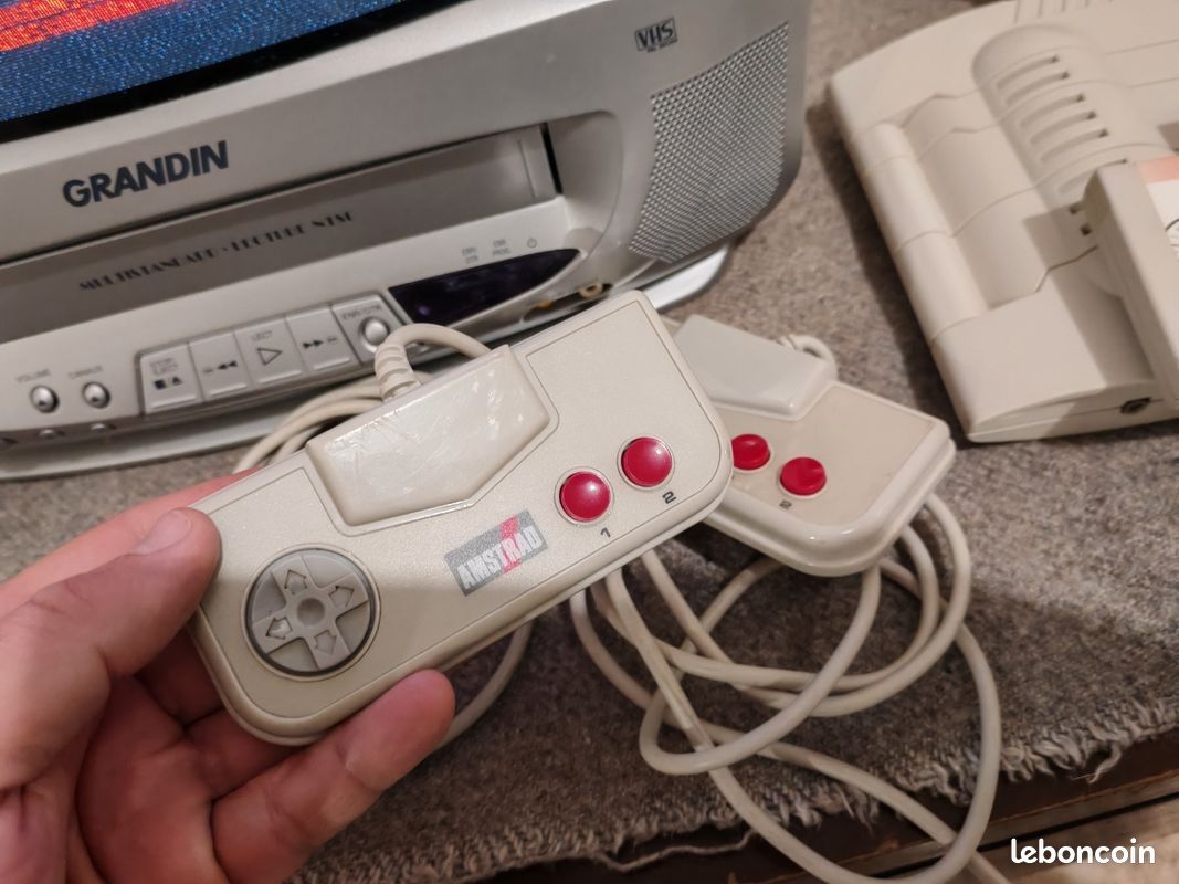 2 consoles Amstrad GX4000 (HS) - Consoles