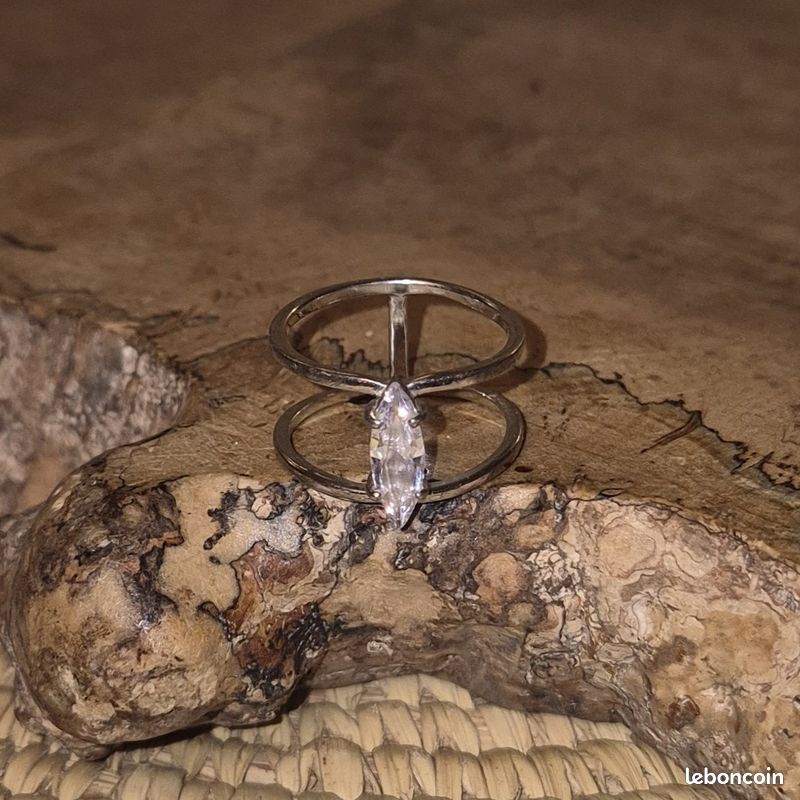 Bague En Argent Taille 55 – Anneau Finition Argentée, Occasion Mais En Bon état