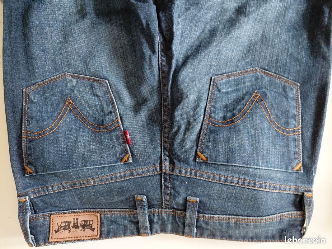 Levi's (image 2)