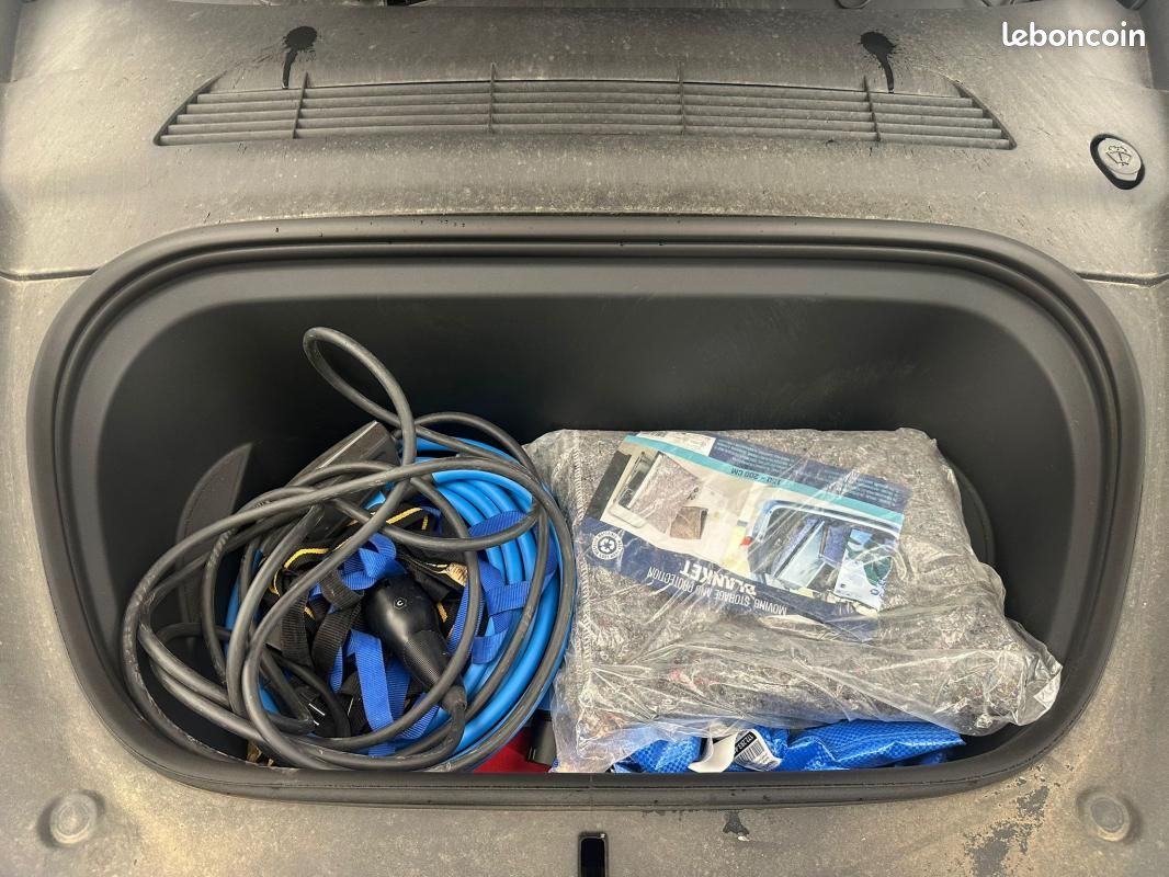 Tesla Model Y LONGE RANGE DUAL MOTOR 75KWH 472CV PERFORMANCE (image 9)