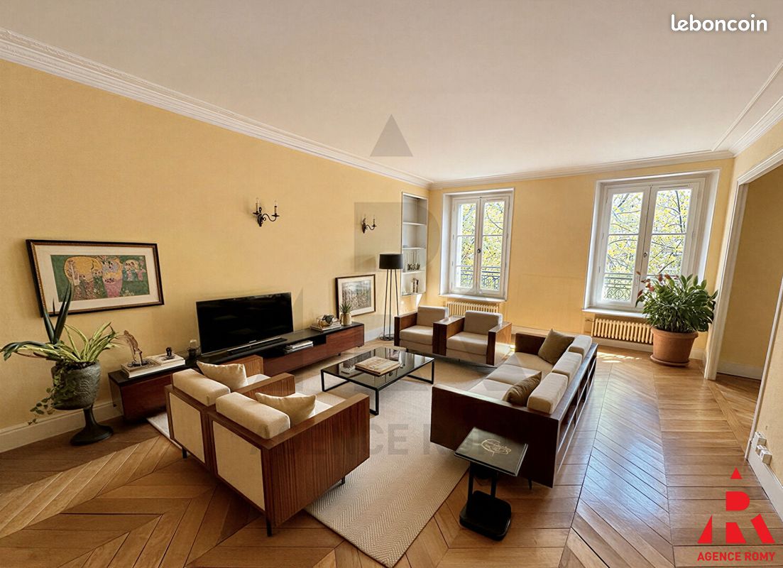 Appartement 3 pièces 75 m² · à Versailles · 75 m² · 550 000 €