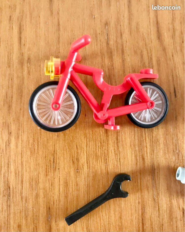 🚲🔧 Lot vélo rouge pompe réparation clé Lego en vrac pièces détachées accessoires (image 3)