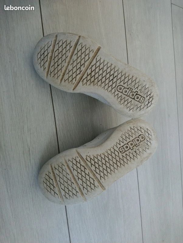 Baskets à scratch Adidas pointure 30 (image 4)