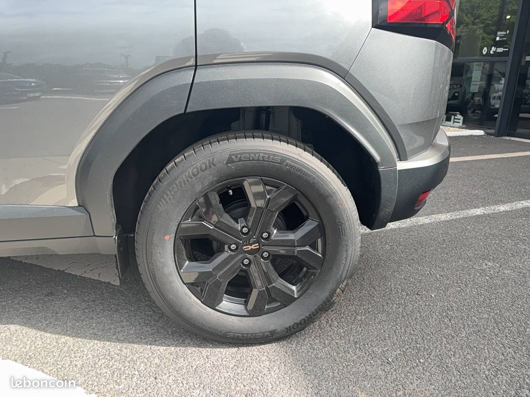 DACIA Duster Hybrid 155 Extreme (image 12)