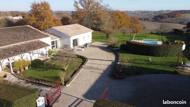 Propriété 10 pièces 275 m²