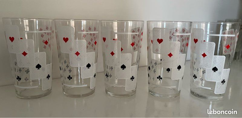 Lot De 13 Verres Vintage à Motifs Cartes à Jouer, Rouge Et Noir, 6,2 Cm X 10 Cm