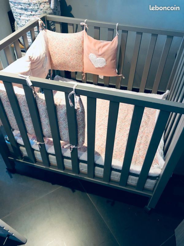 Parc bébé quax avec accessoires (image 2)