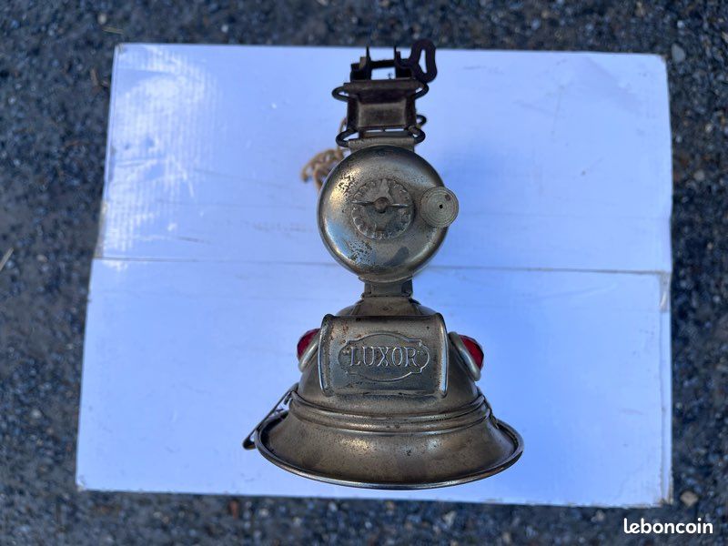 LAMPE de VELO LUXOR OLD BICYCLE LAMP / FAHRRADLAMPE