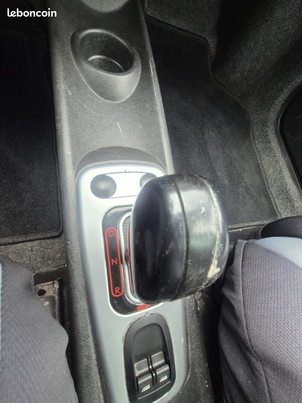 LIGIER IXO 2011 Diesel sans permis bon état de marche (image 6)