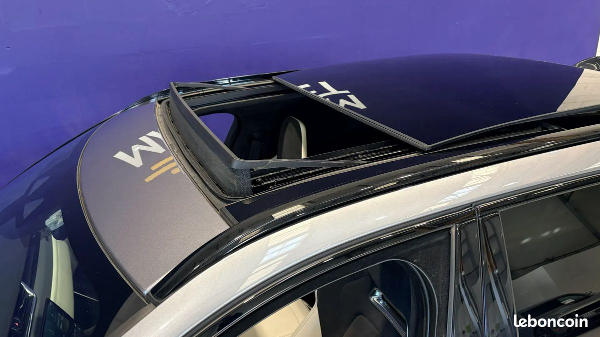 Jaguar F-Pace SVR 5.0 550ch 4x4 - Rare Phase 2 - Toit ouvrant - Son Meridian - Sièges AV/AR et volant chauffants (image 20)