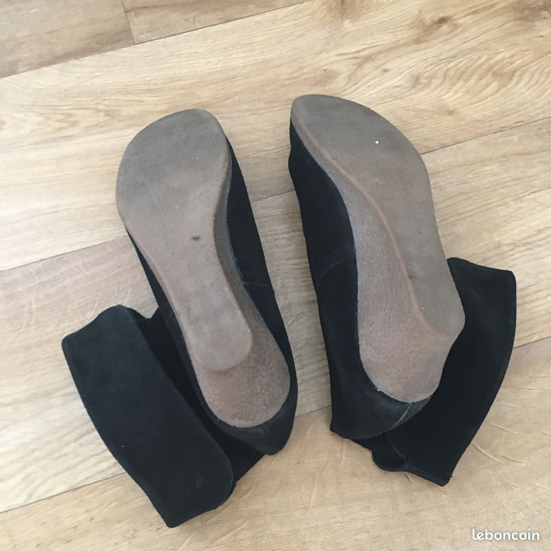 Bottines compensées en croûte de cuir pointure 39 (image 2)