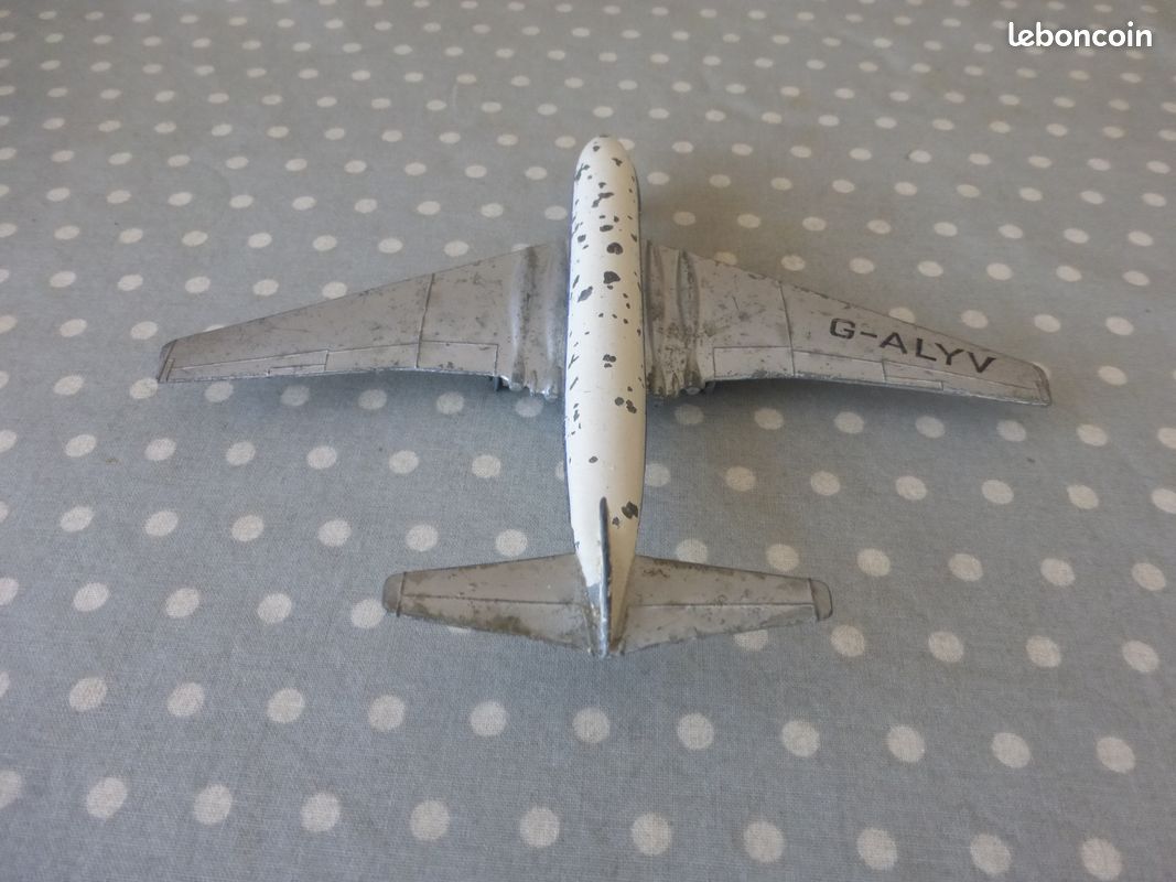 Avion Dinky Toys Potez 662 - Meccano France, Zamak, état Vintage (aile Recollée)