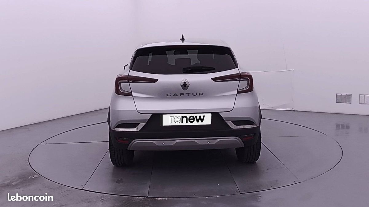 Renault captur mild hybrid 160 edc techno (image 28)