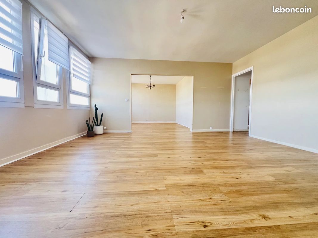 Appartement 4 pièces 88 m² · à Arras · 88 m² · 1 050 €/mois