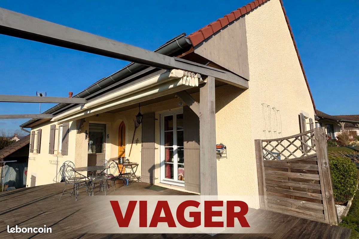 Maison 7 pièces 134 m² · à Saint-Gengoux-le-National · 134 m² · 42 000 €